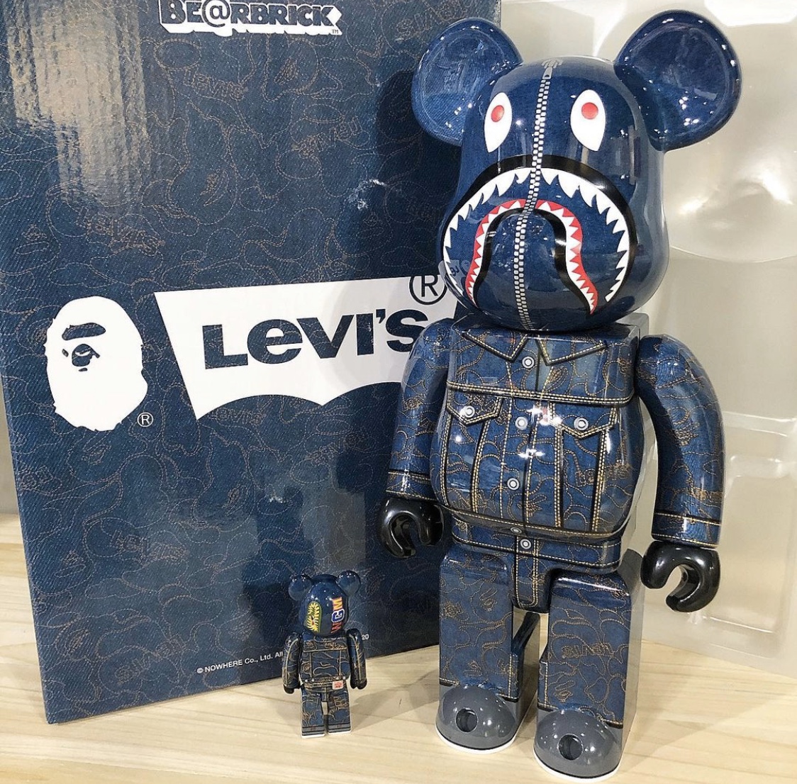 BAPE X LEVI’S BE@RBRICK 100% & 400% SET