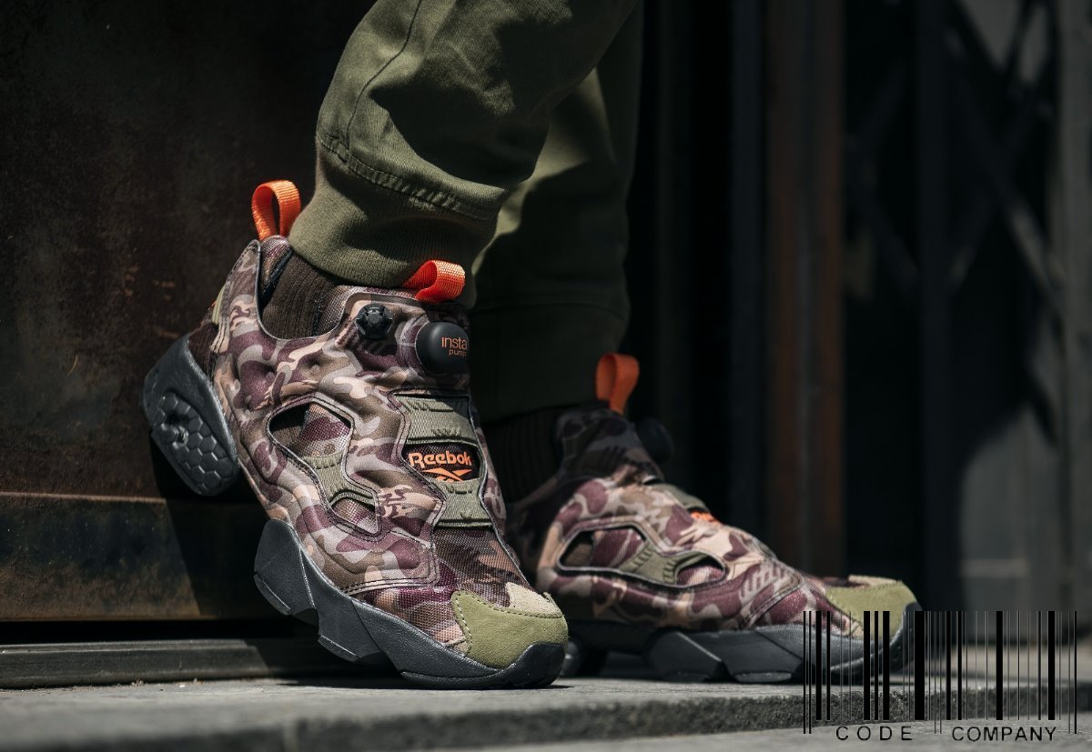 CodE= REEBOK INSTA PUMP FURY OG CAMO 迷彩充氣慢跑鞋(綠橘)DV6962