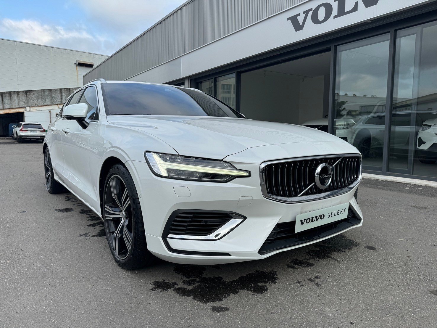 2021 Volvo 富豪 V60