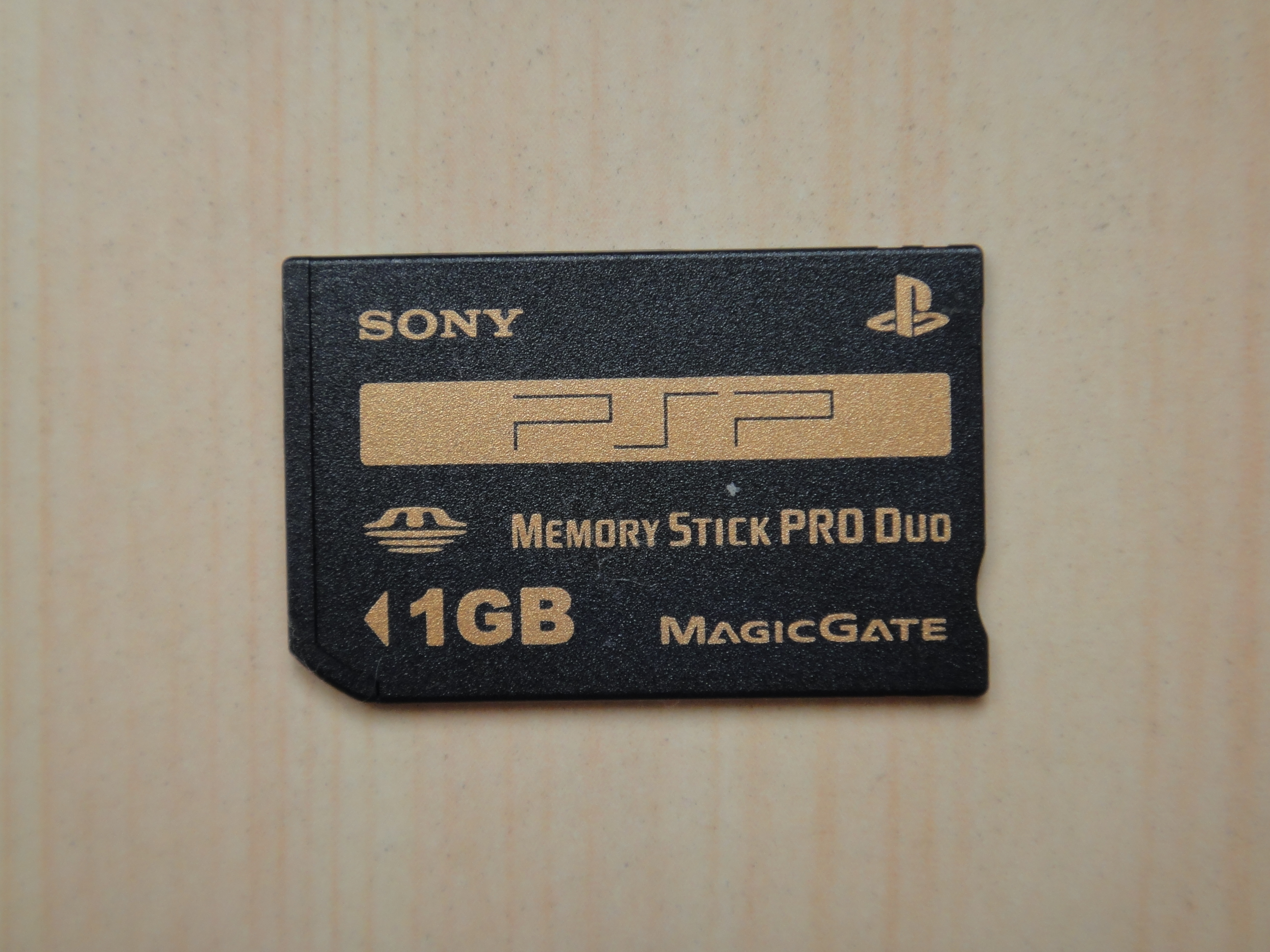 康泰典藏】SONY Memory Stick PRO Duo PSP記憶卡1GB記憶卡| Yahoo奇摩拍賣