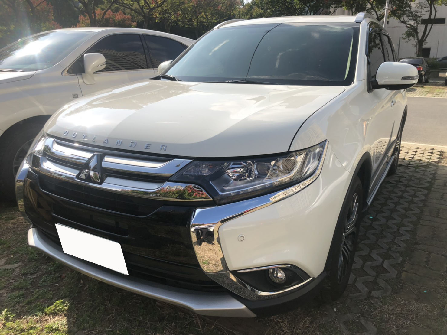 2016 Mitsubishi 三菱 Outlander