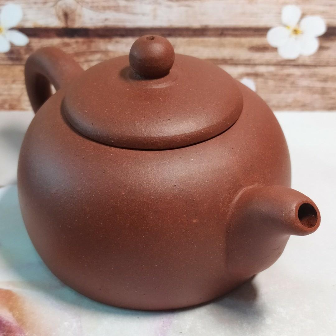 新着商品【聚寳齋*紫砂手工彫*紫砂壺*波浪紋*茶壺】茶壺容量：300cc