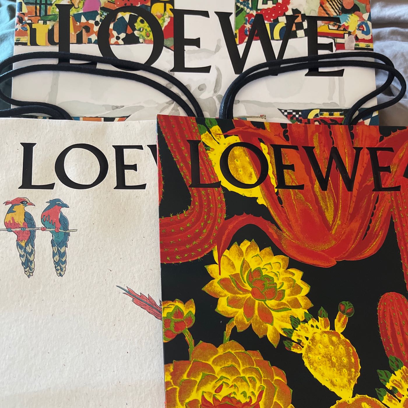 Loewe 紙袋包裝盒子紙盒各種尺寸| Yahoo奇摩拍賣