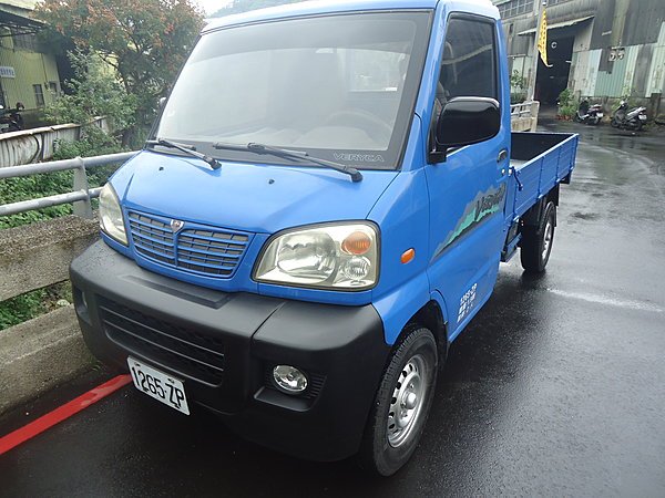 2011 Mitsubishi 三菱 商用車