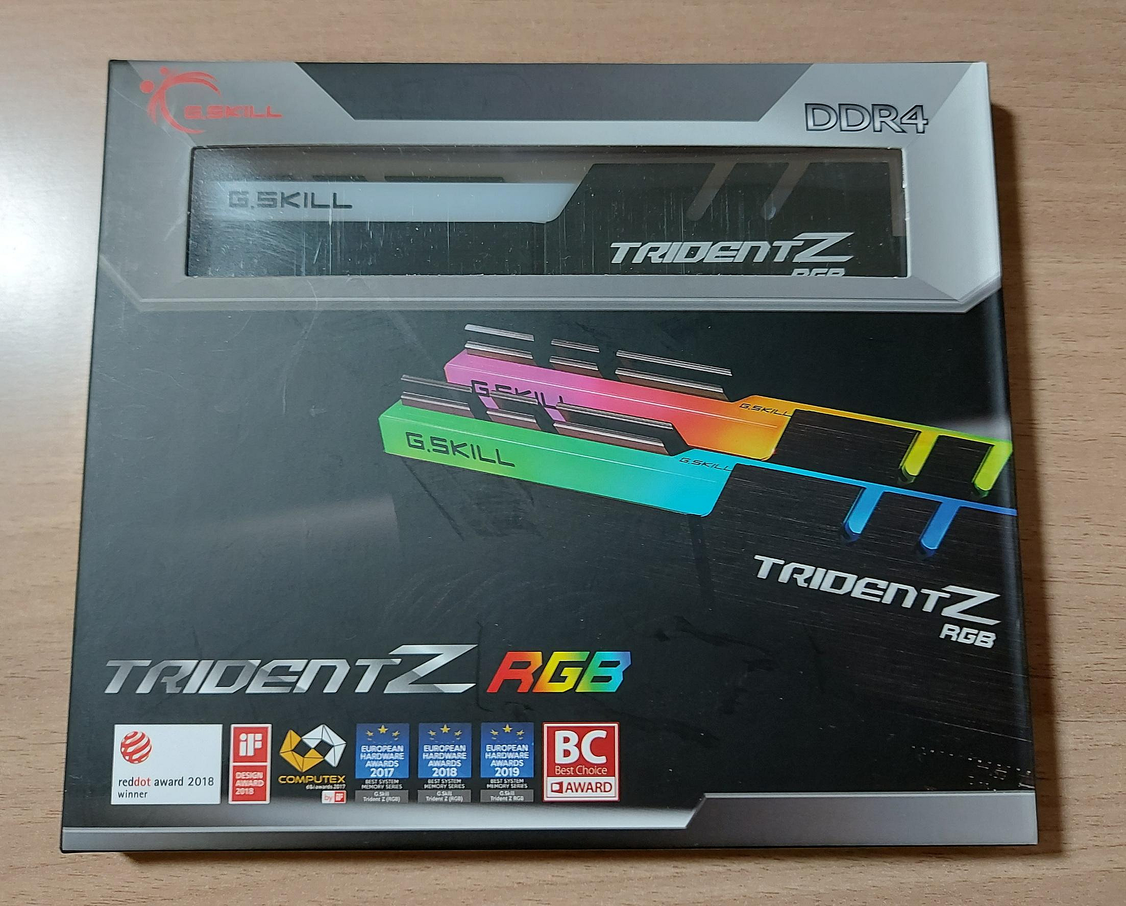 芝奇 幻光戟 G.SKILL 雙通道記憶體 DDR4 3200 16gbx2(共32gb)