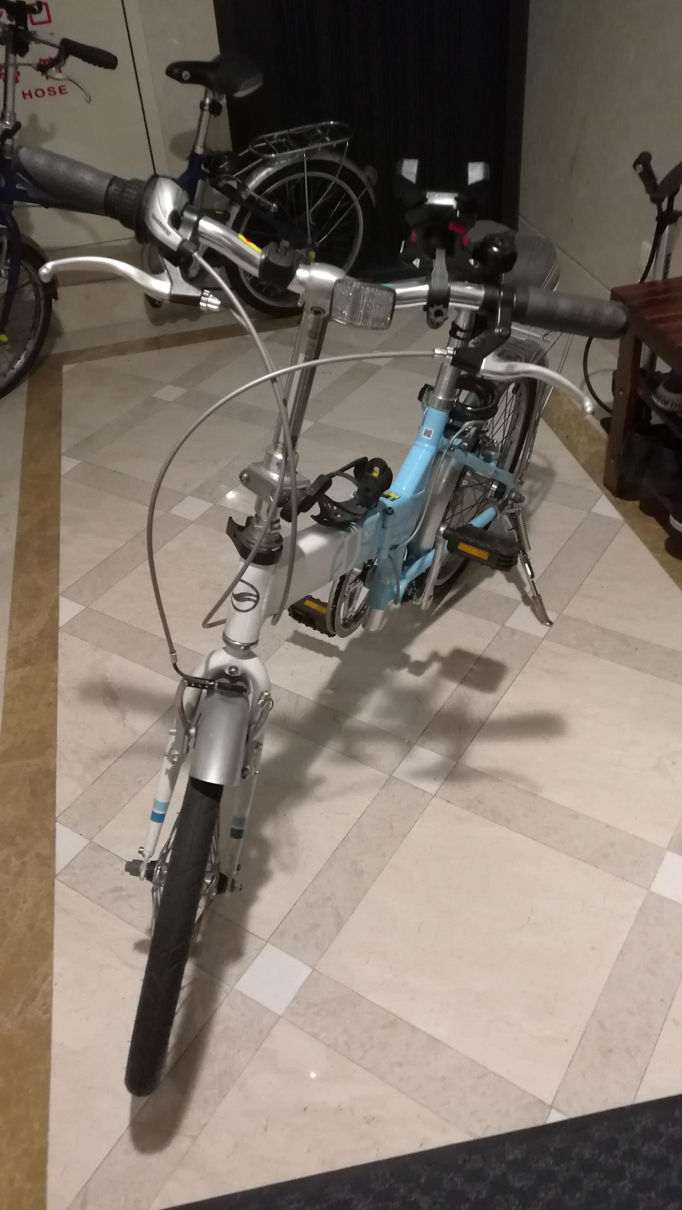 GIANT -第二台 (中古品/限自取):捷安特FD806-折疊式腳踏車/自行車/外觀很優喔！少騎，都停車庫.