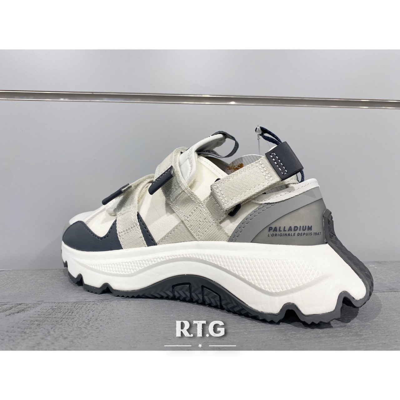 RTG】PALLADIUM THUNDER LO STRAP 白灰魔鬼氈低筒休閒男女鞋79033-154 