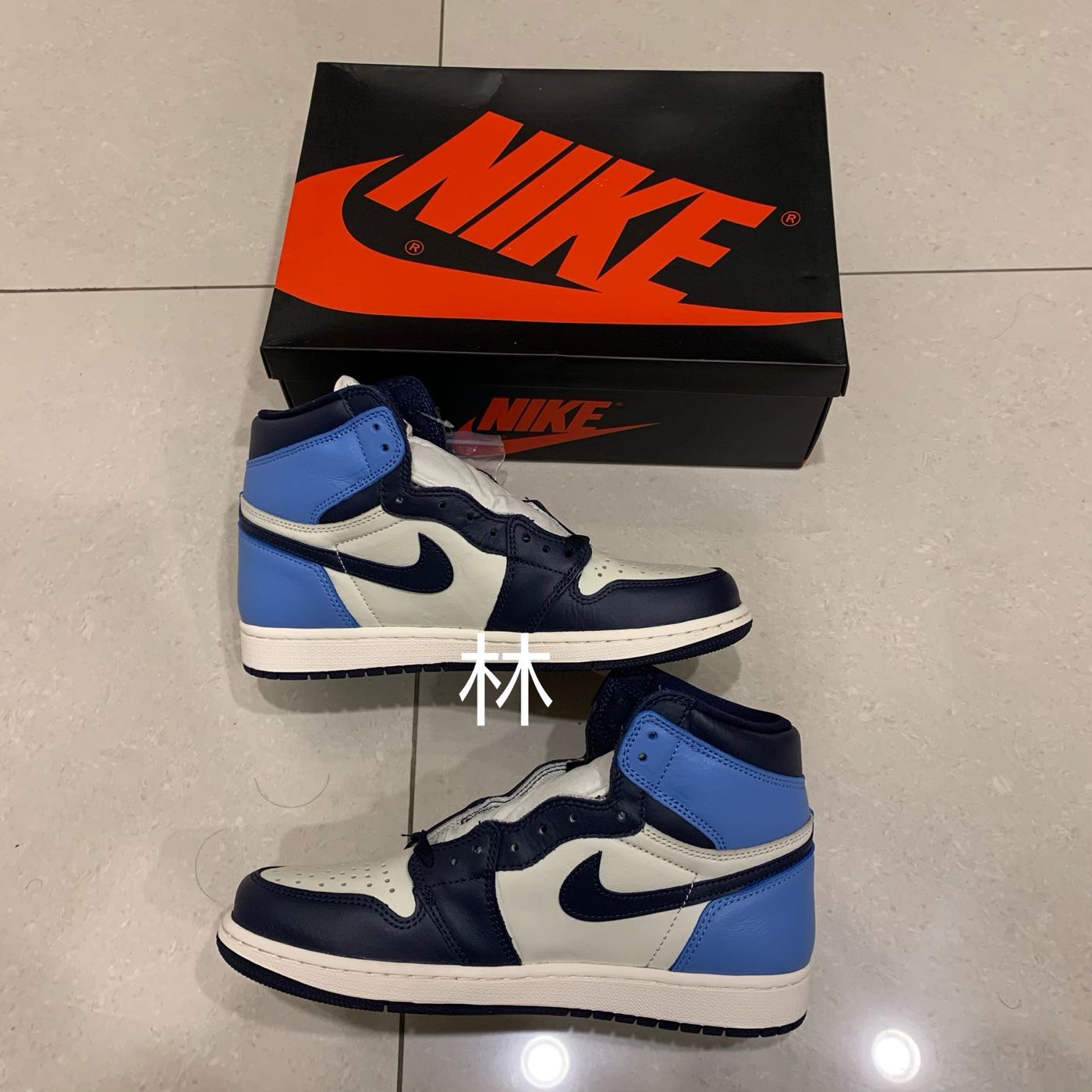 箱無 AIR JORDAN 1 MID GS WHITE/OBSIDIAN-