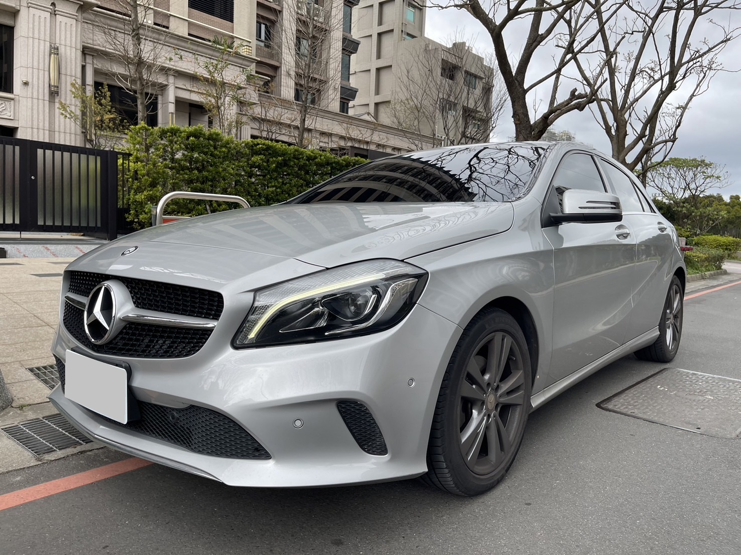 2015 M-Benz 賓士 A-class