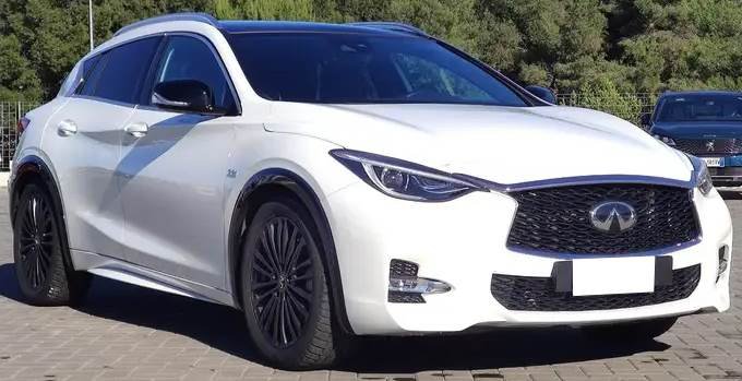 2017 Infiniti Q30