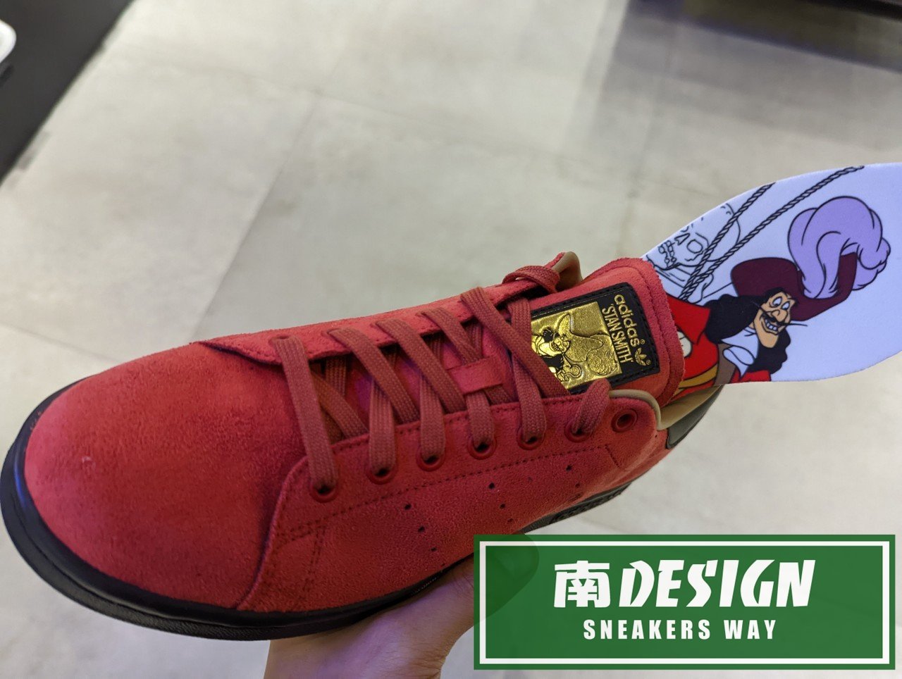 南🔥2022 10月ADIDAS OG STAN SMITH DISNEY 虎克船長麂皮男款酒紅