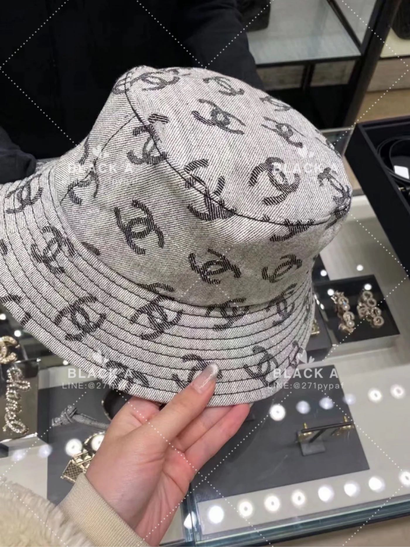 BLACK A】精品CHANEL 22P Denim Cloche Hat 灰色牛仔logo漁夫帽| Yahoo奇摩拍賣