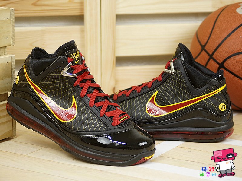 球鞋補習班NIKE LEBRON 7 VII PE FAIRFAX AWAY 黑紅恐懼鬥室CU5646-001