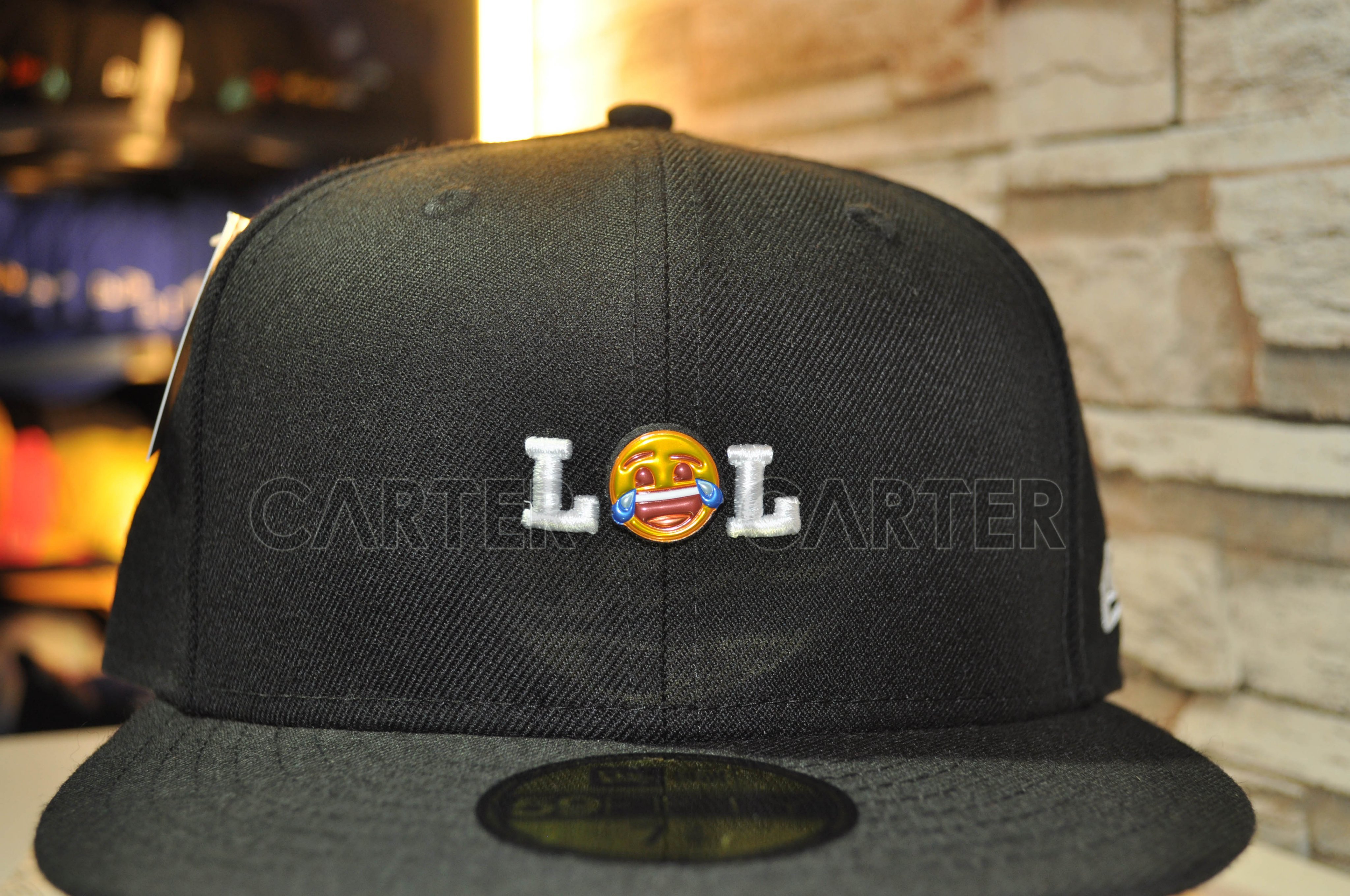 New Era x Emoji Lol Black 59Fifty FB 表情符號大笑到哭黑色全封尺寸