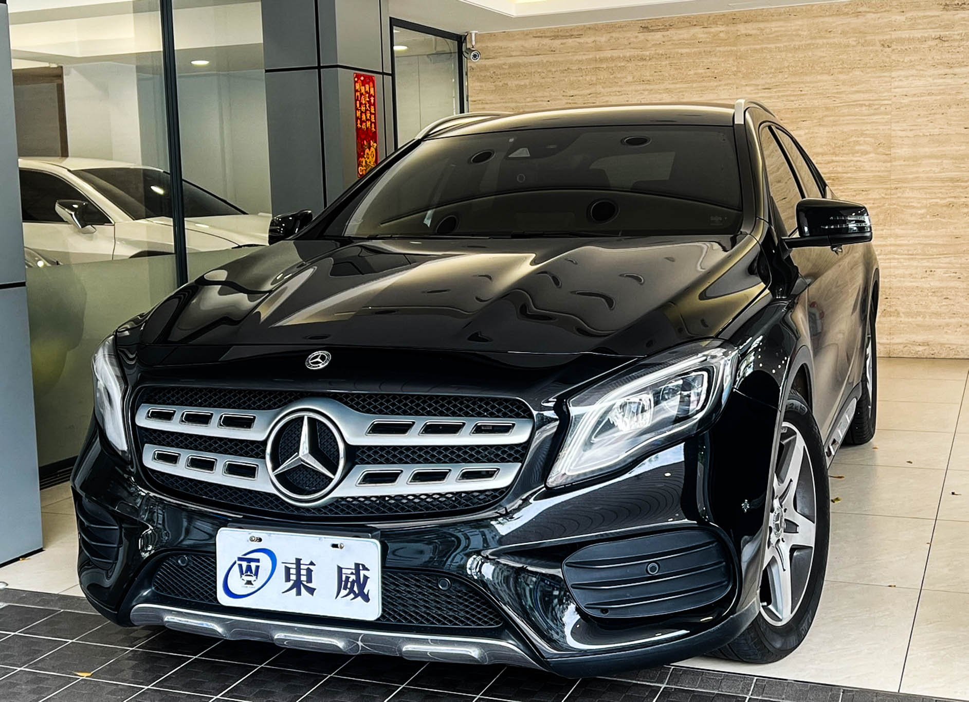 2018 M-Benz 賓士 Gla-class