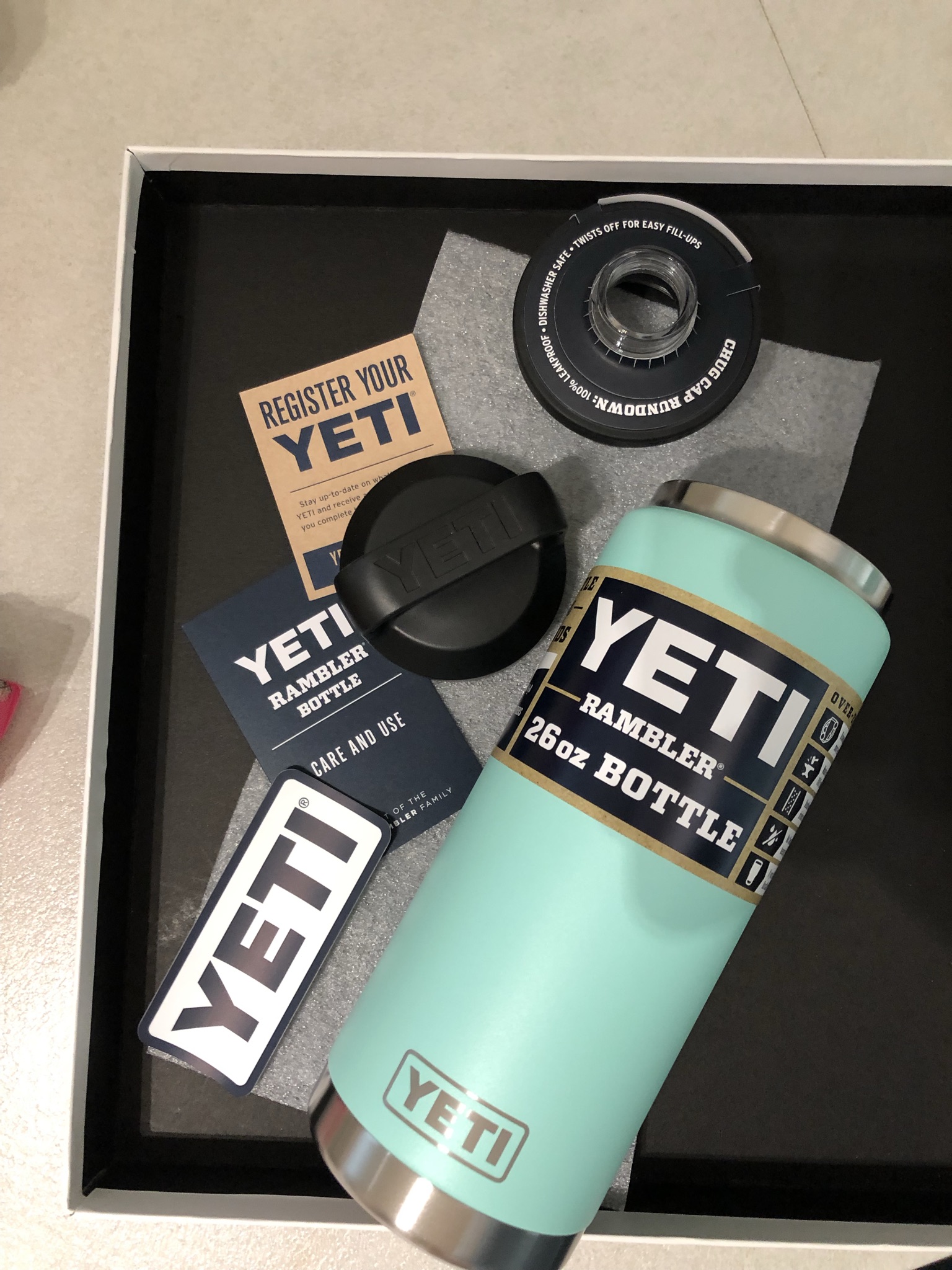 美國代購】YETI 冰壩杯官網正貨RAMBLER 26 OZ BOTTLE 提把杯蓋寶特瓶口