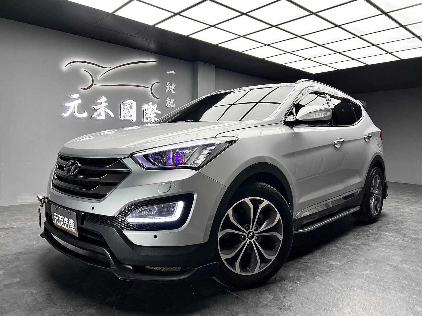 2017 Hyundai 現代 Santa fe