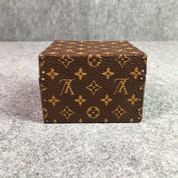 哈極品】美品《Louis Vuitton LV 老花字紋硬殼首飾盒珠寶箱收藏