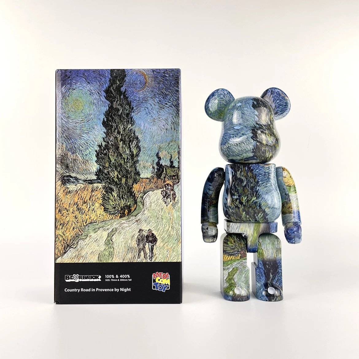 【風口潮流】BE@RBRICK 400% 梵谷星空鄉間小路塗鴉公仔＊28cm。X20902