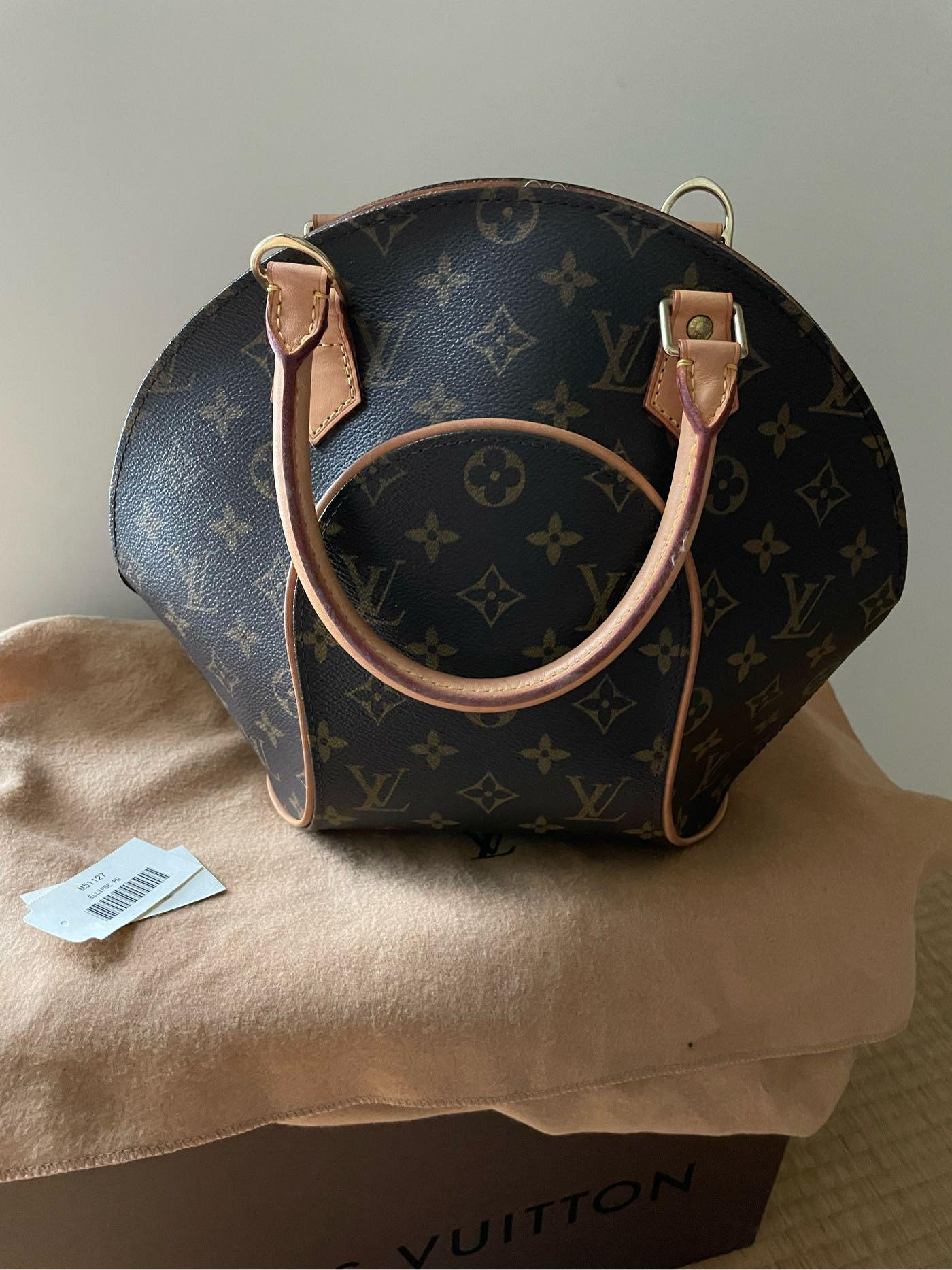 小芬店舖～Louis Vuitton  LV  M51127手提包.貝殼包 Monogram極新