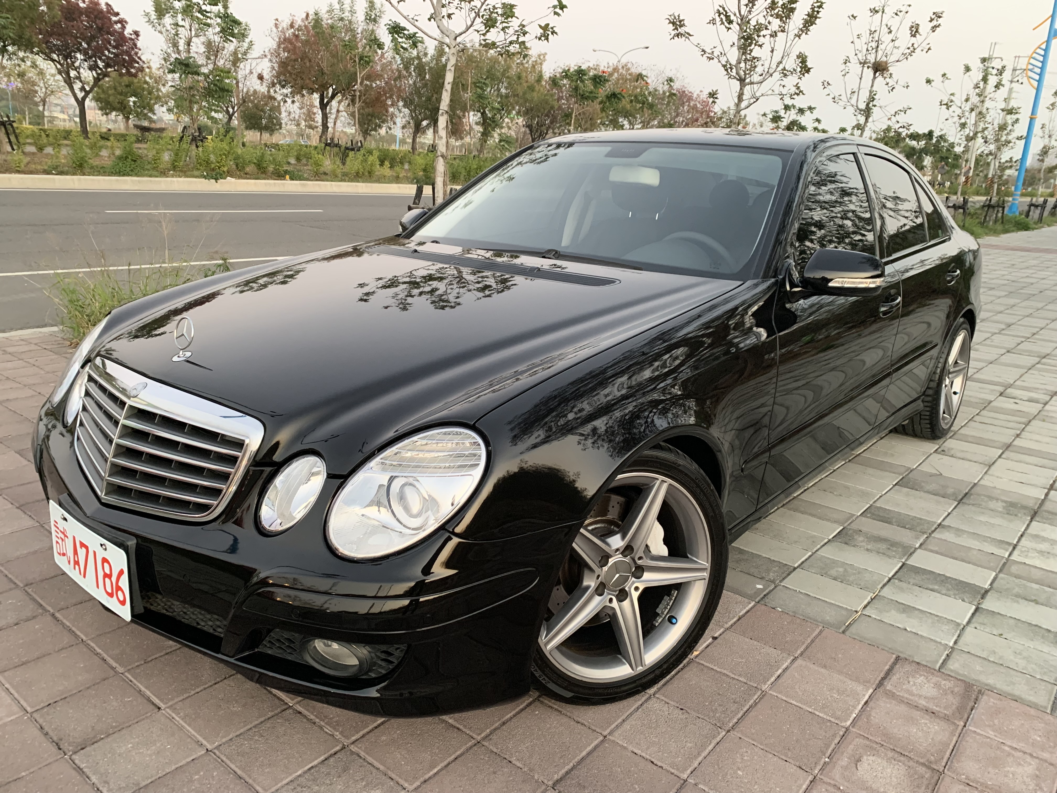 2008 M-Benz 賓士 E-class