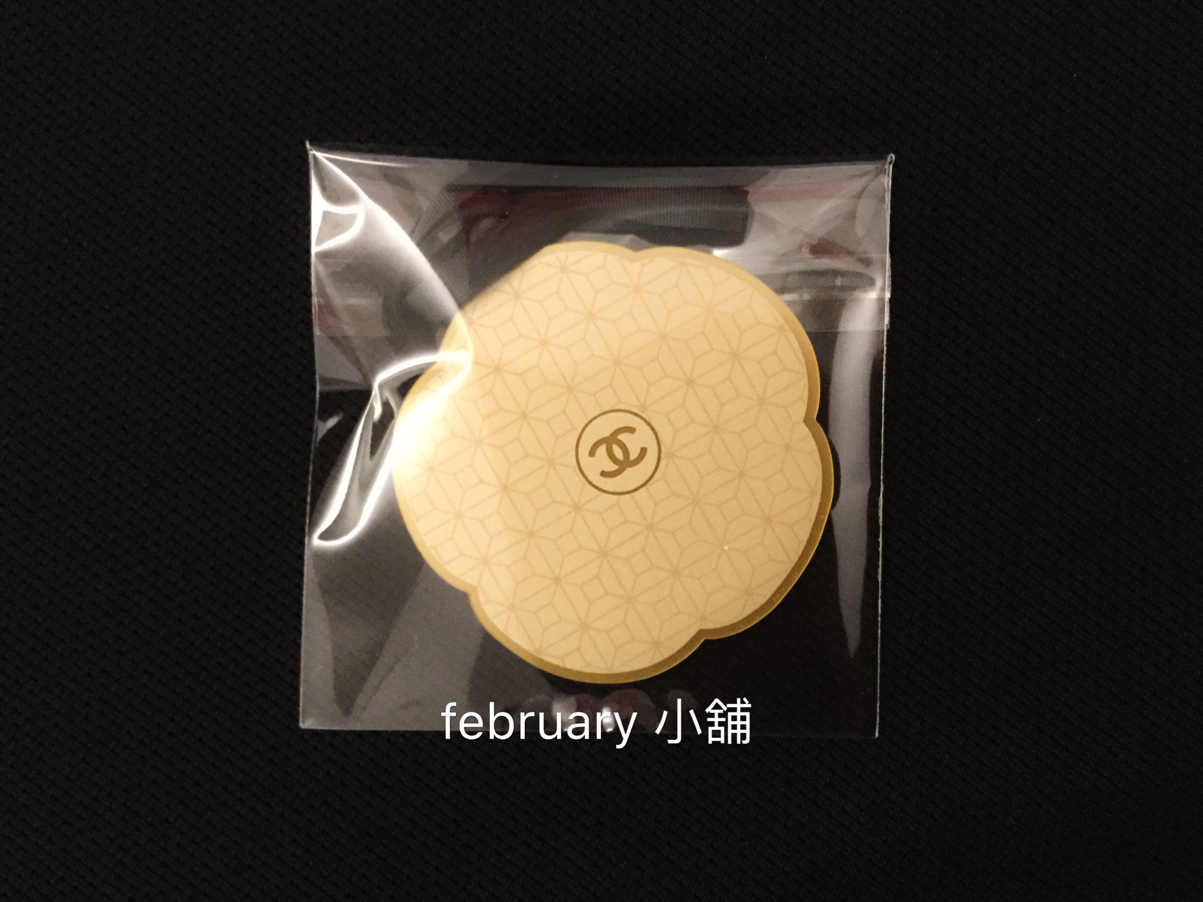 february 小舖 - [全新真品] CHANEL 香奈兒 山茶花吊飾 掛飾 項鍊墜飾 墜子 鑰匙圈 包包禮盒裝飾