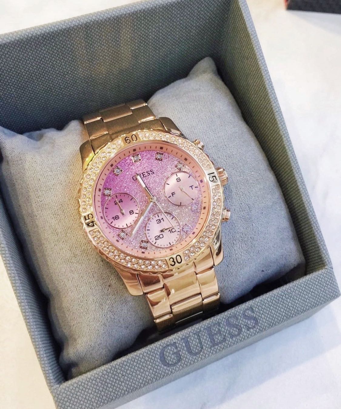 GUESS 玫瑰金色不鏽鋼錶帶 晶鑽 石英   女士手錶 38mm（U0774L3) W0774L3