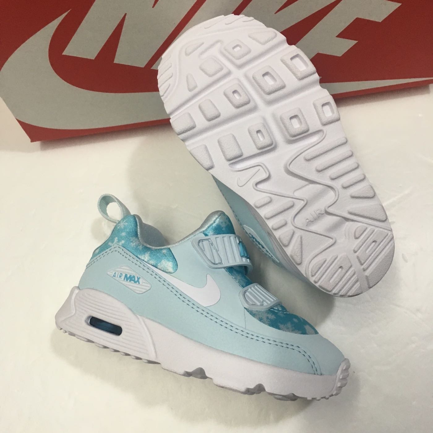 Nike AIR MaX 90 冰雪奇緣運動鞋兒童運動鞋尺寸：US6/12cm~US8/14cm