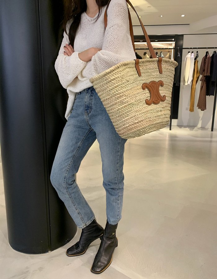 20 CELINE Large Triomphe Basket