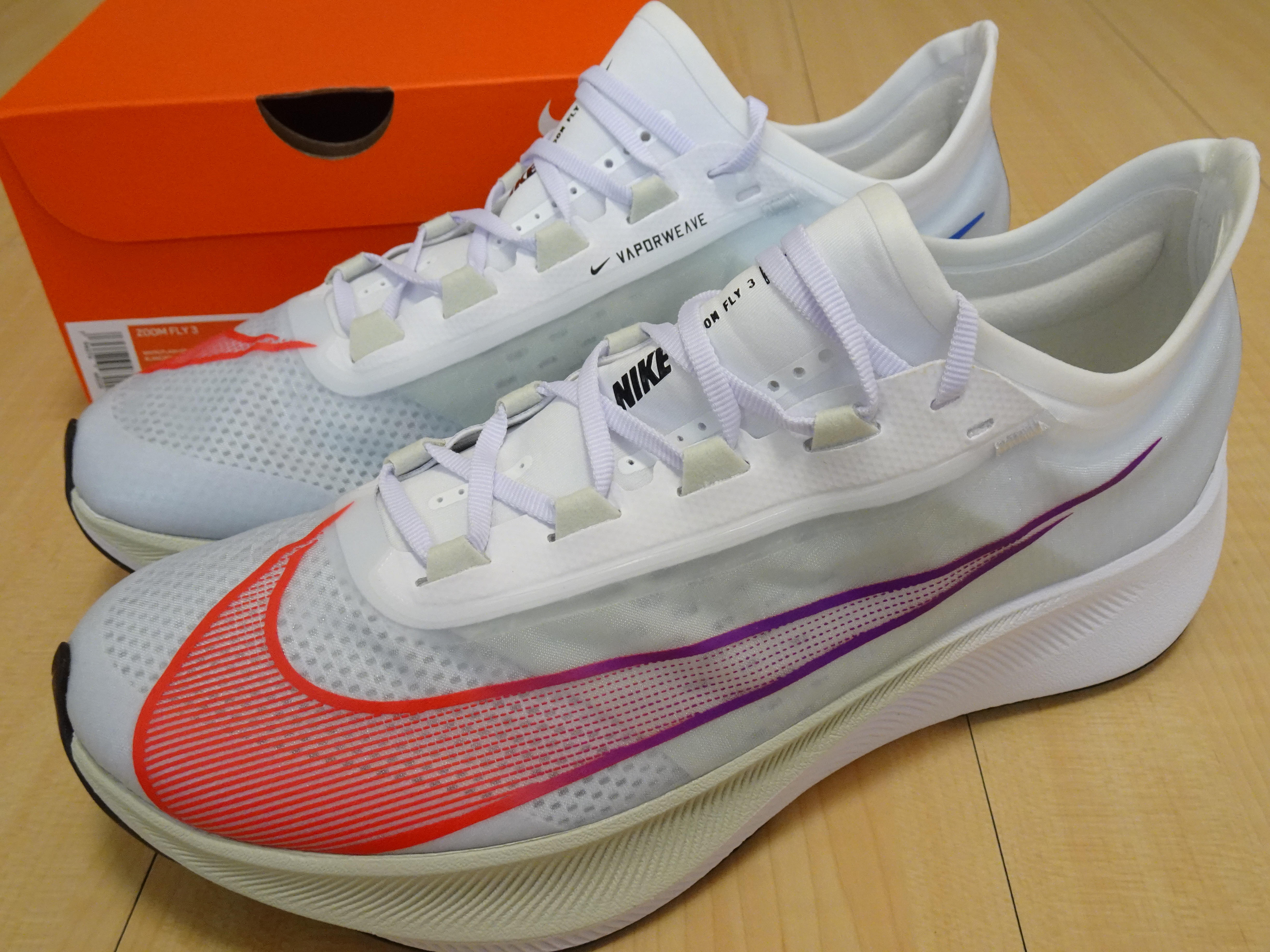 NIKE ZOOM FLY 3 Vaporfly白色紅色大勾漸層碳纖維鞋底墊片慢跑鞋競賽用