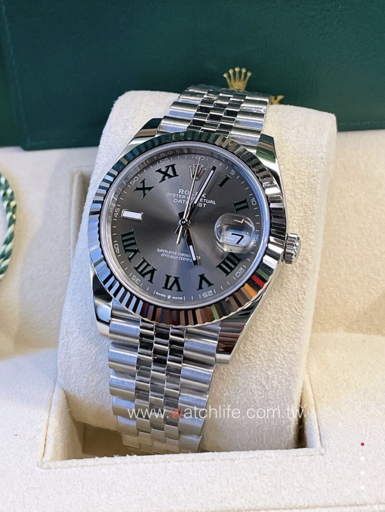 玩錶人Rolex Datejust 126334 綠羅馬 五株全新/2022年/白色黃金鋼/41mm/3235機芯/動力儲備約70小時/防水100米/原廠盒單