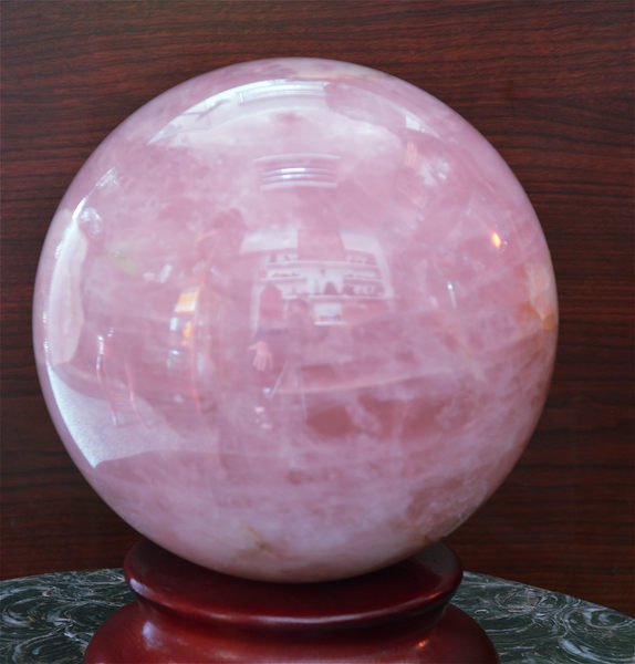 【明威水晶】大顆粉晶球/粉水晶球/芙蓉晶__淨重 :8.745 公斤__特價水晶__讚好運