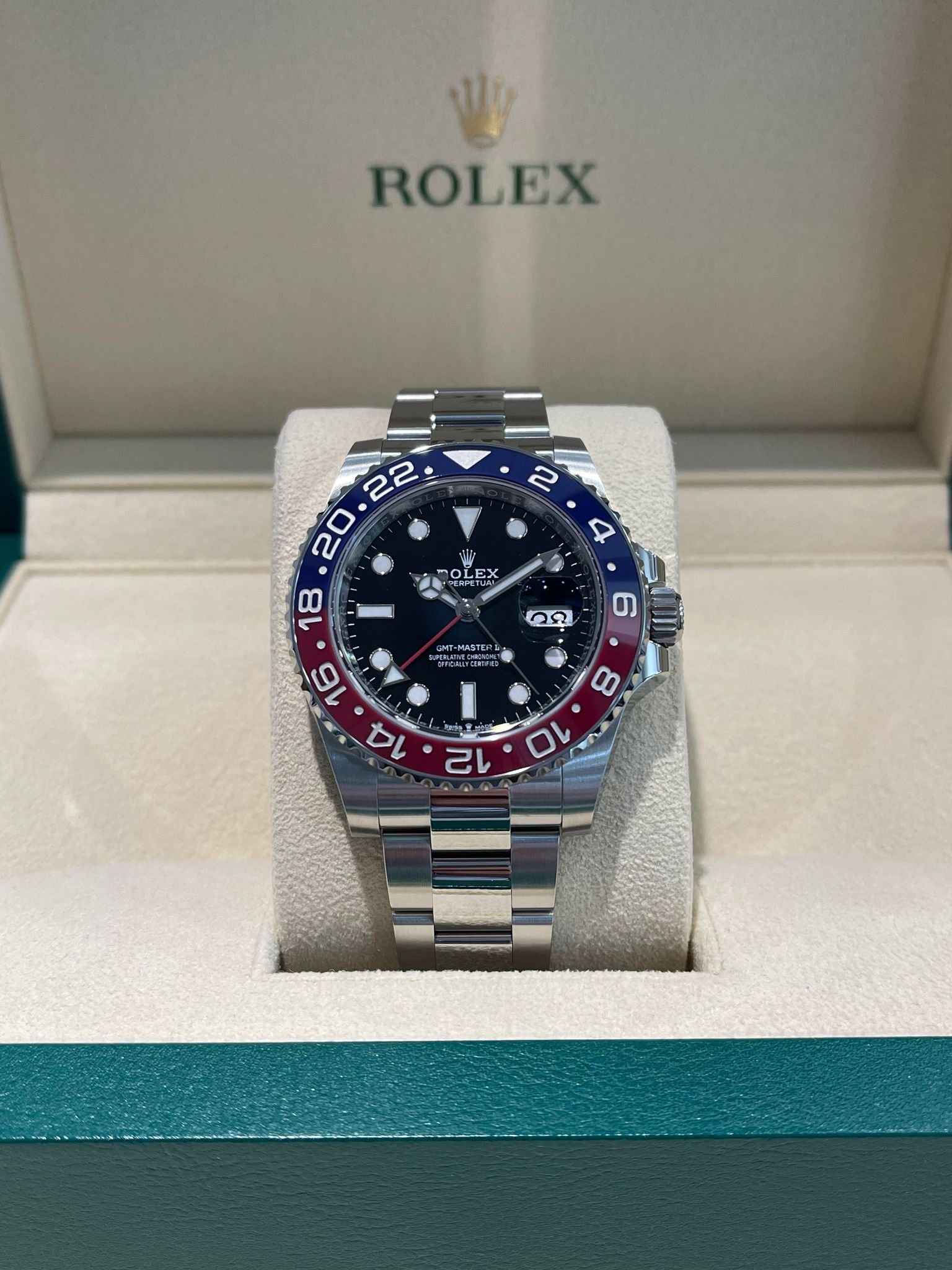 ROLEX  勞力士  GMT-MASTER II 紅藍雙色陶質字圈 126710BLRO 可樂圈 兩地時間