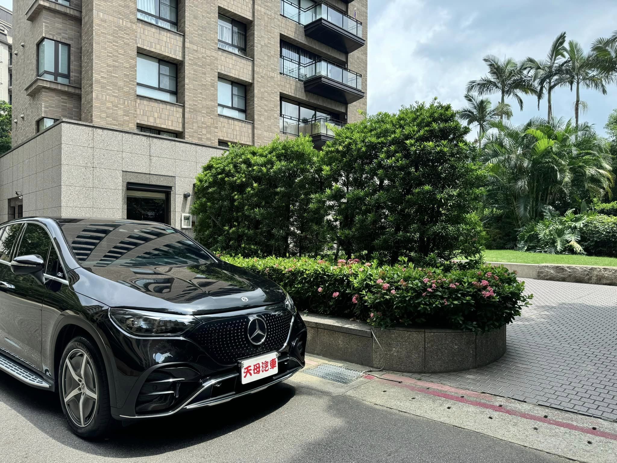 2024 M-Benz 賓士 Eqe suv