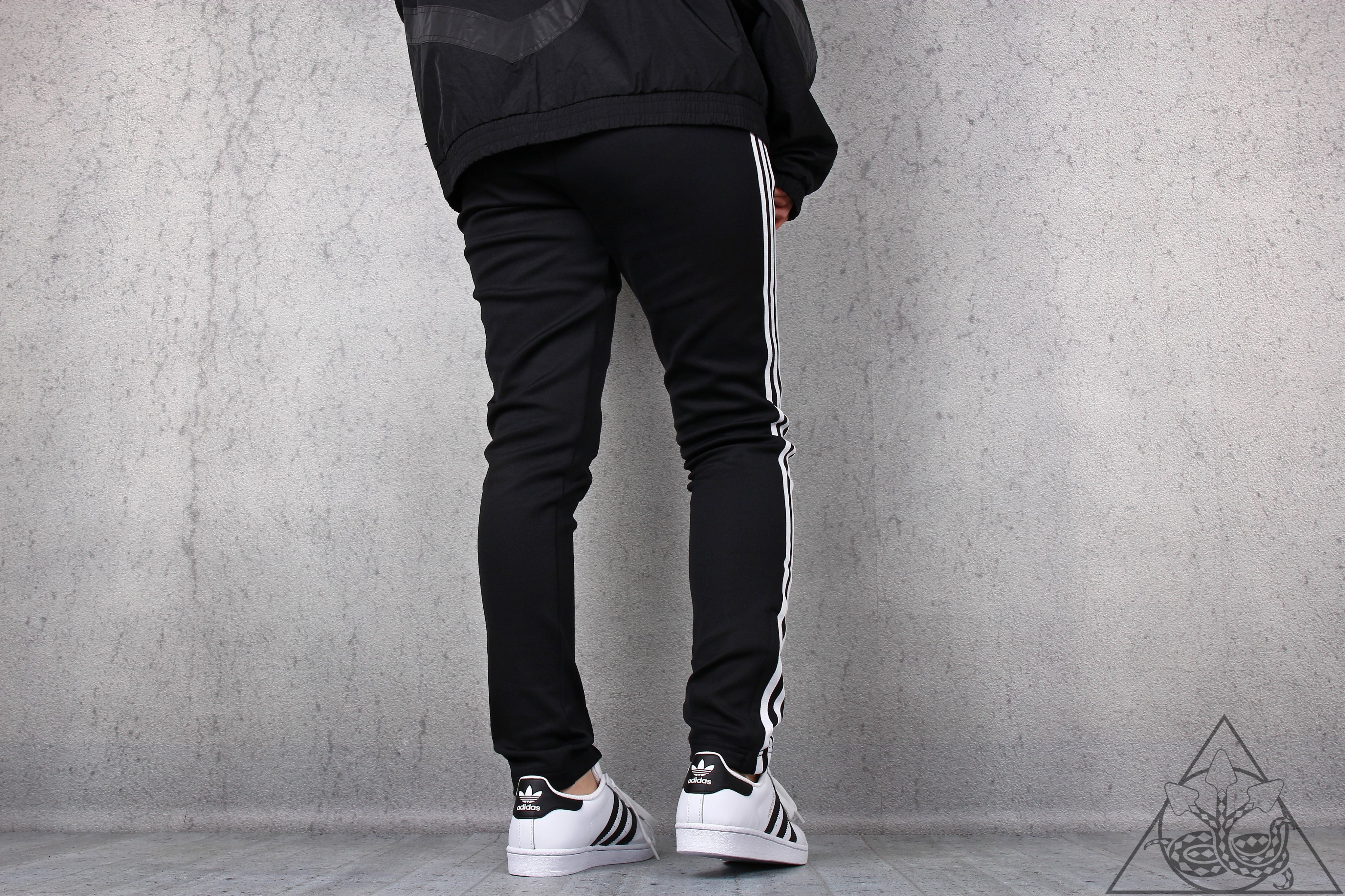 HYDRA】adidas Originals SST Track Pants 窄管三線褲楊冪【CE2400