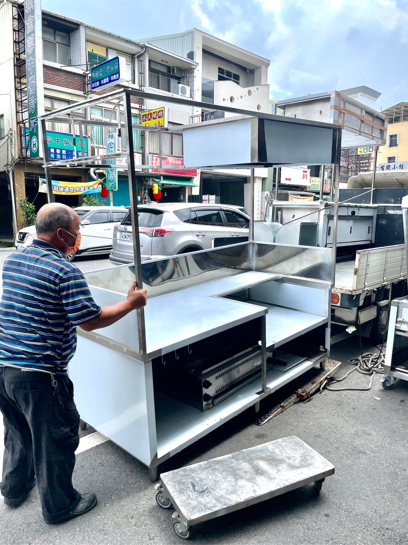 全新白鐵不銹鋼攤車/冷藏白鐵鹹酥雞炸物餐車/冷藏滷味攤車台/茶飲設備吧檯/蔥油餅攤車/蛋餅🥞早餐餐車