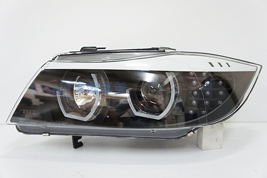 ~~ADT.車材.車材~~BMW E90 E91 LCI  U型光圈魚眼+LED方向燈黑底大燈一組