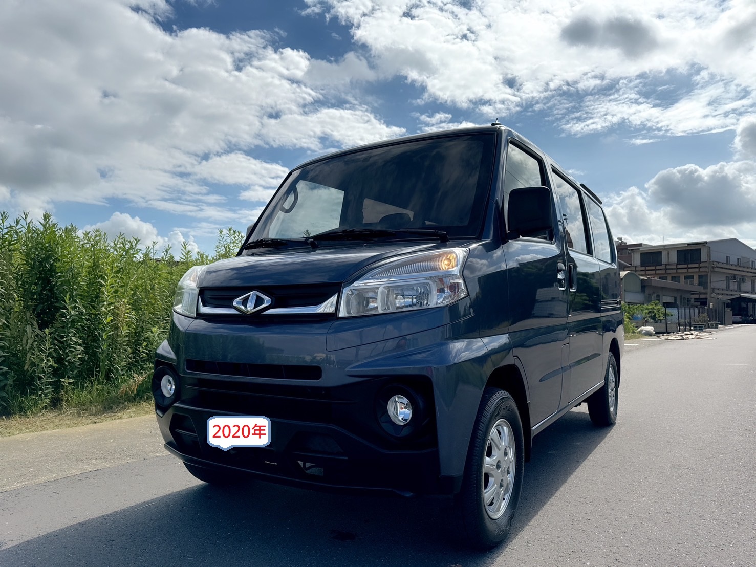 2020 Mitsubishi 三菱 商用車