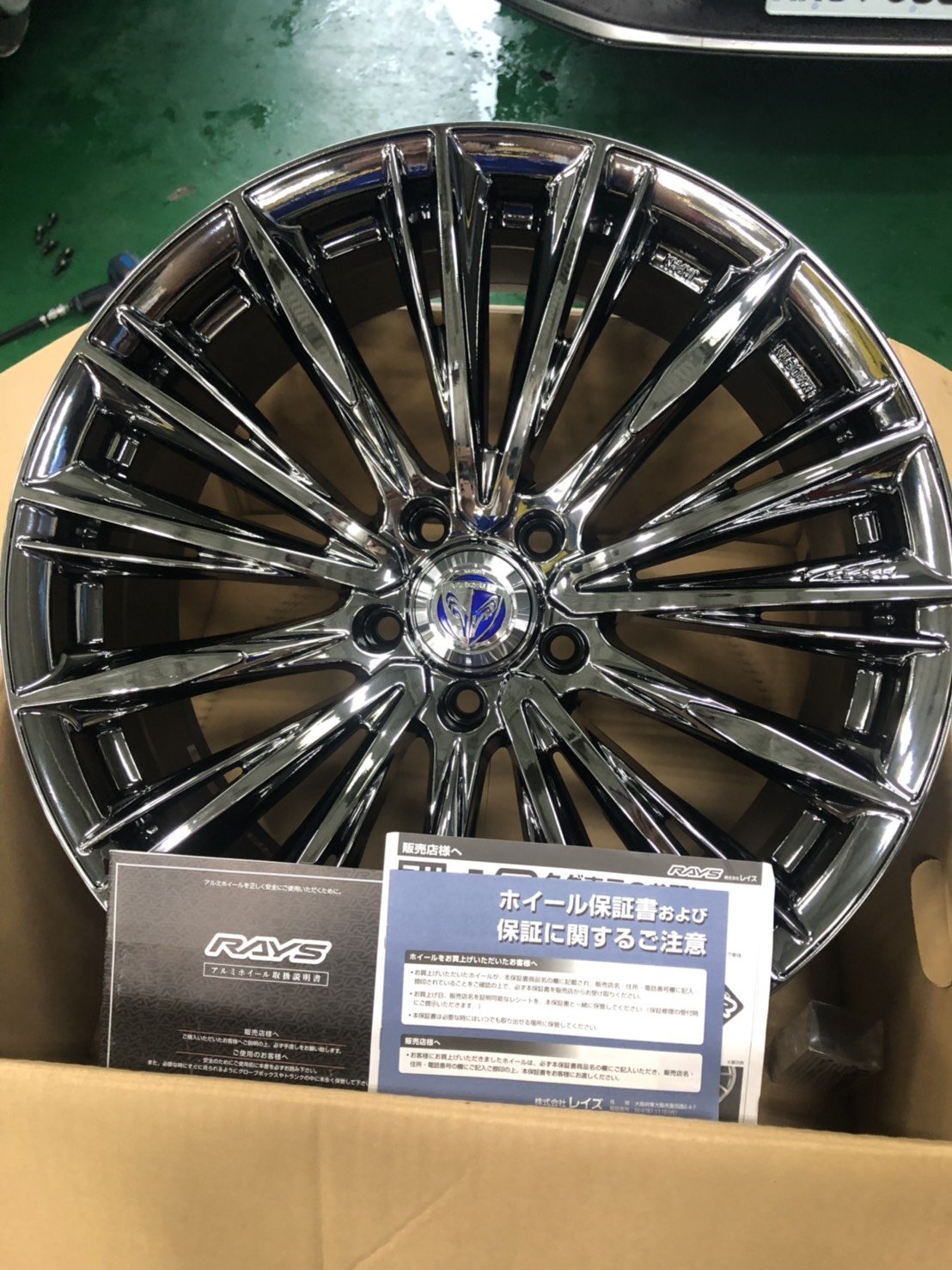 ③ 215/45R18 美品 レイズ ヴォウジェ 深溝 ミシュラン VOUGE