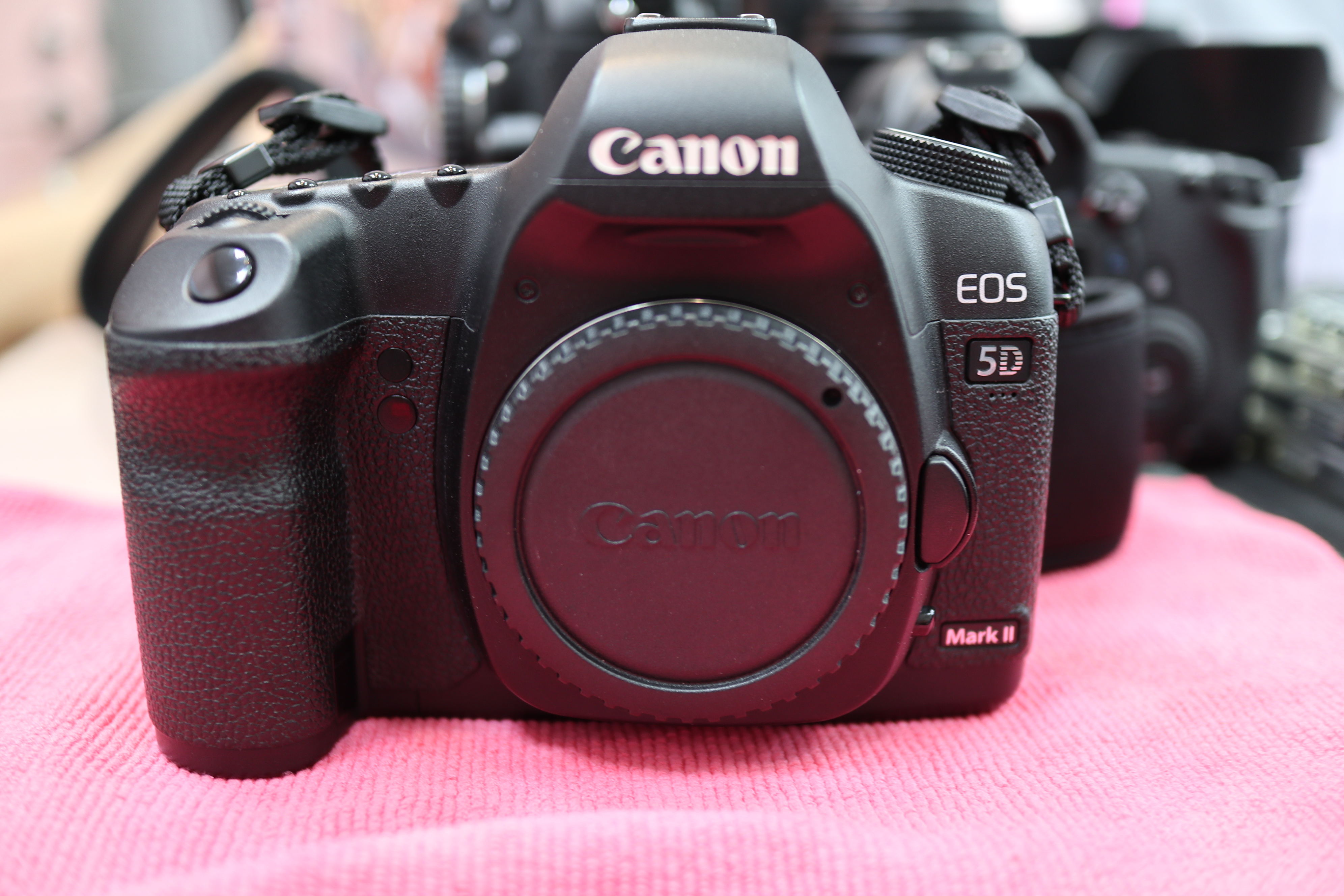 スーパーマーケット割引 ≪ショット数5472回≫ キャノン Canon EOS 7D