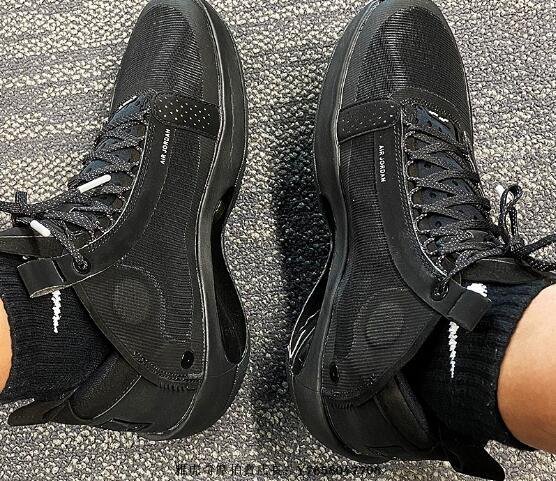 Air Jordan 34 Black Cat 黑貓百搭鏤空實戰舒適低筒籃球鞋BQ3381-003