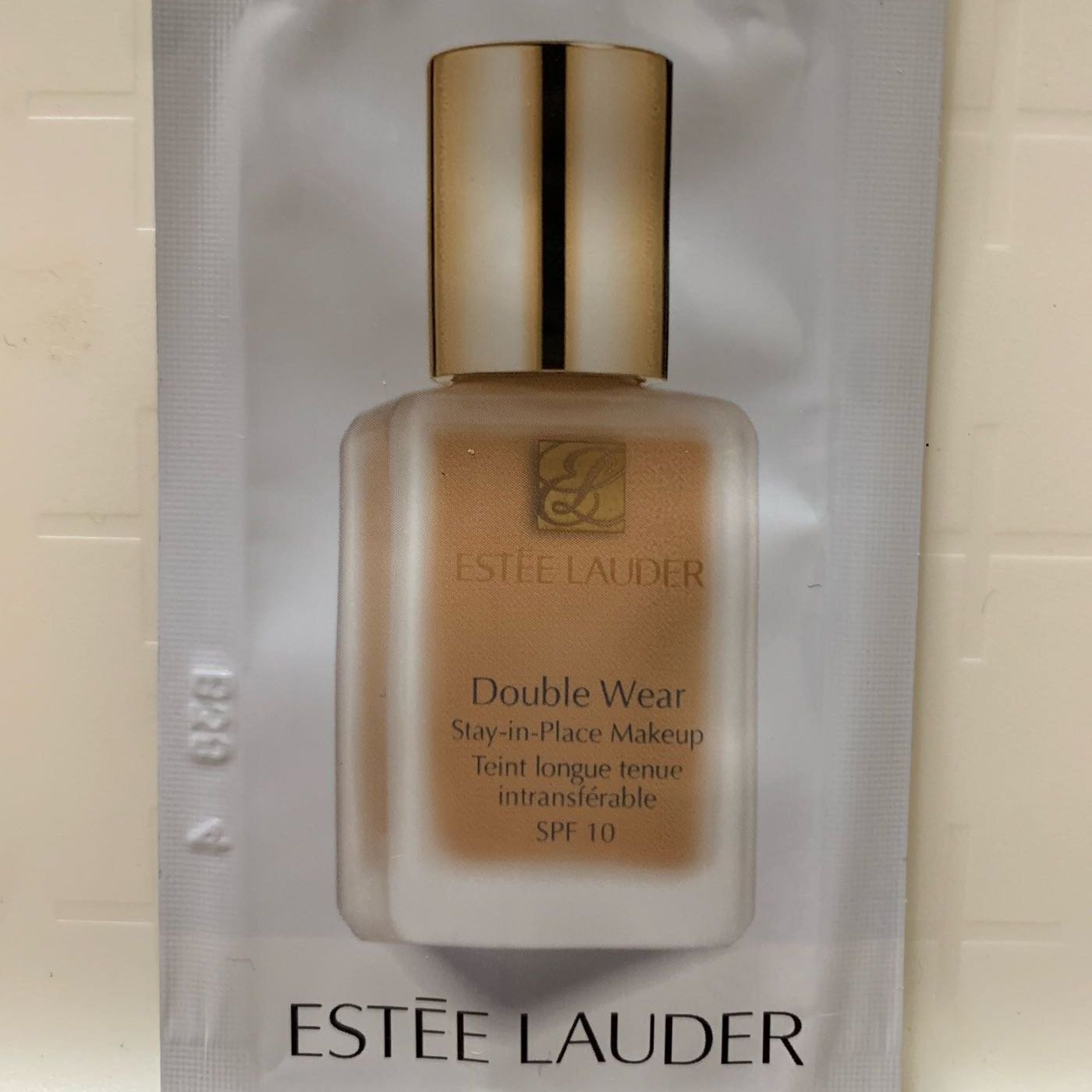 ESTEELAUDER雅詩蘭黛粉持久微霧光澤水粉底液/粉持久完美持妝粉底液/粉保濕訂制粉底液/粉持久完美隨身觸控粉底/粉持久氣墊打光粉餅