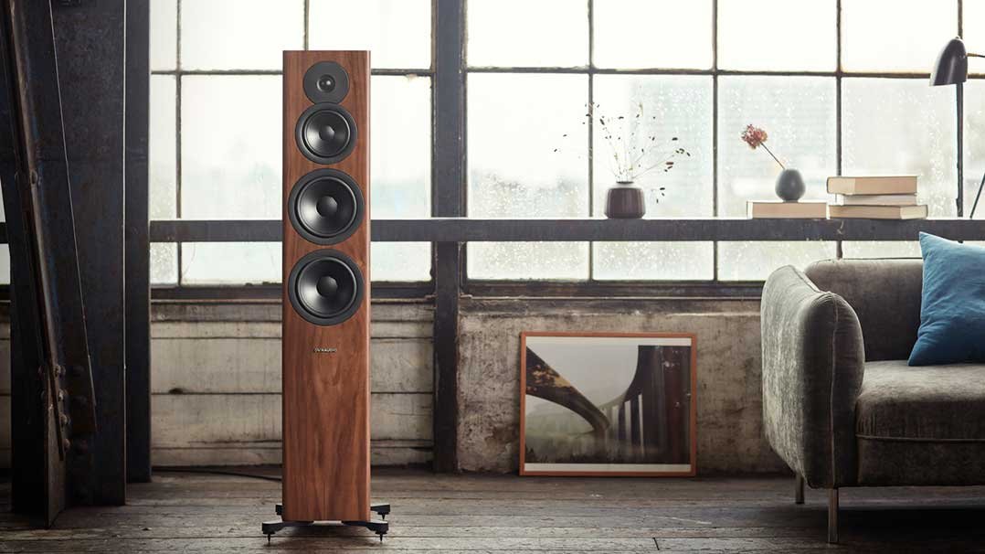 Dynaudio Evoke 10 Bookshelf Speakers Pair (Blonde Wood) 並行輸入品 免税店  テレビ、オーディオ、カメラ