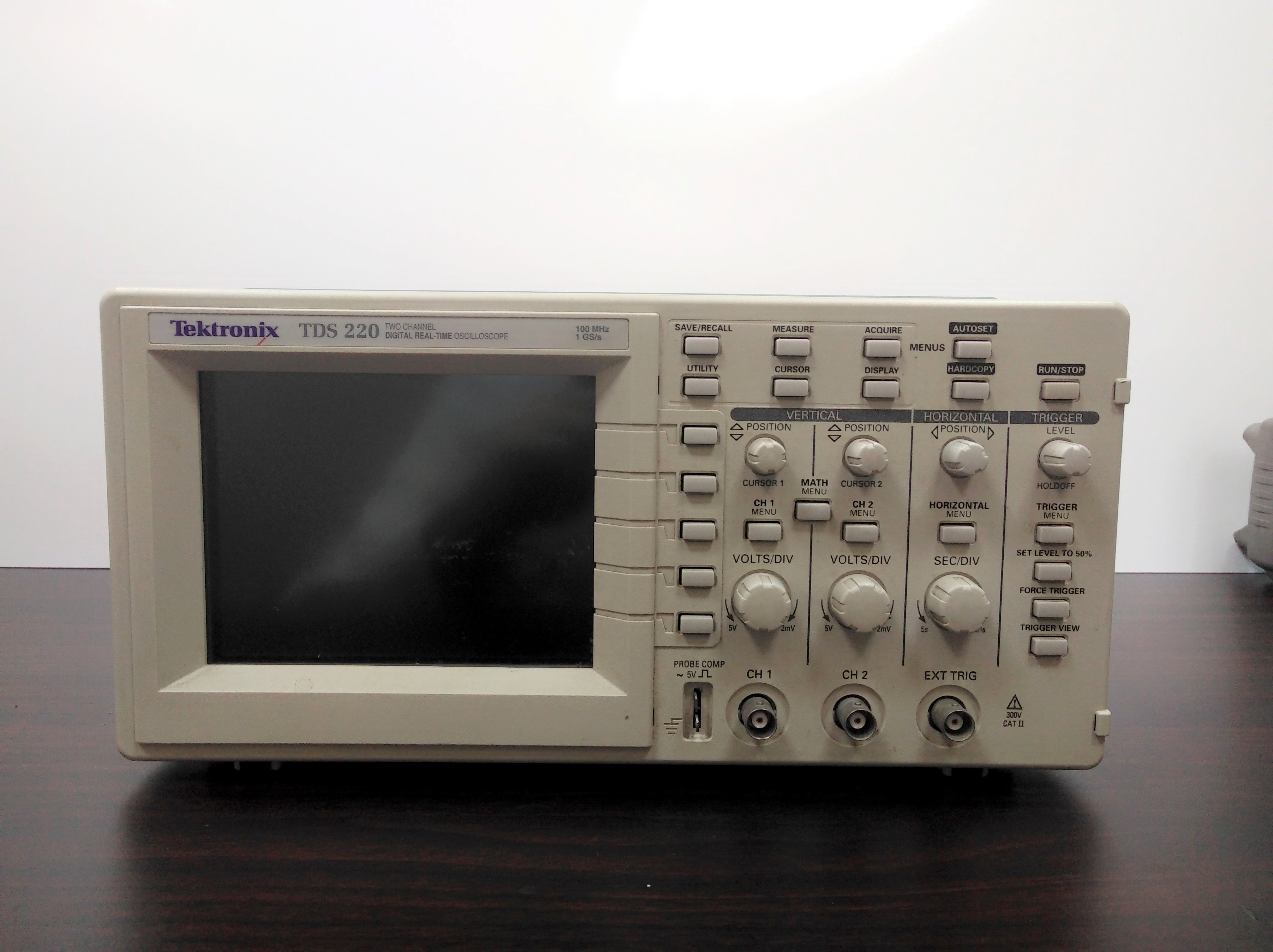 弘燁科技 Tektronix Tds2 Digital Oscilloscope 100 Mhz 2ch 維修另洽 Yahoo奇摩拍賣