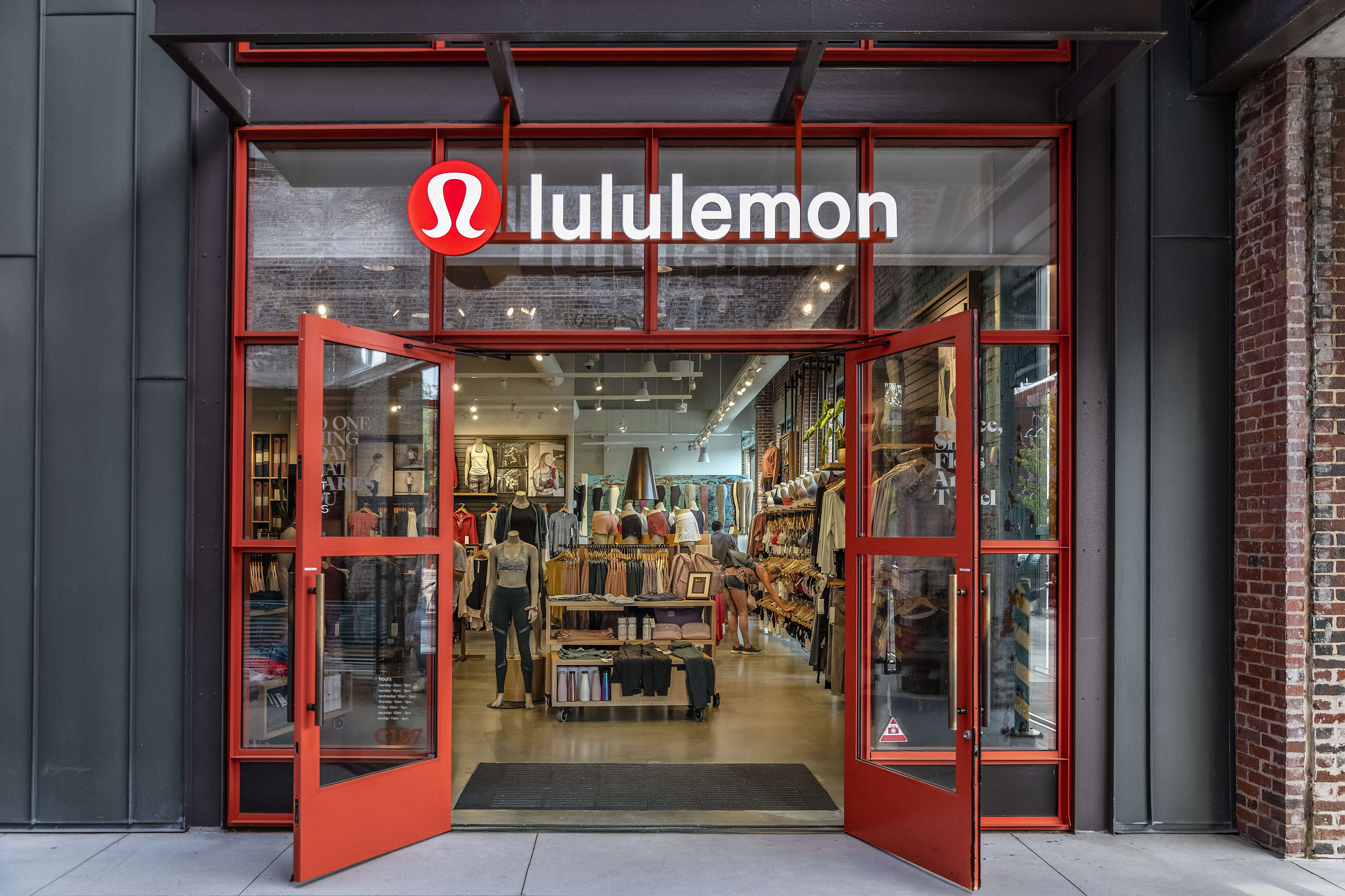 6pm lululemon