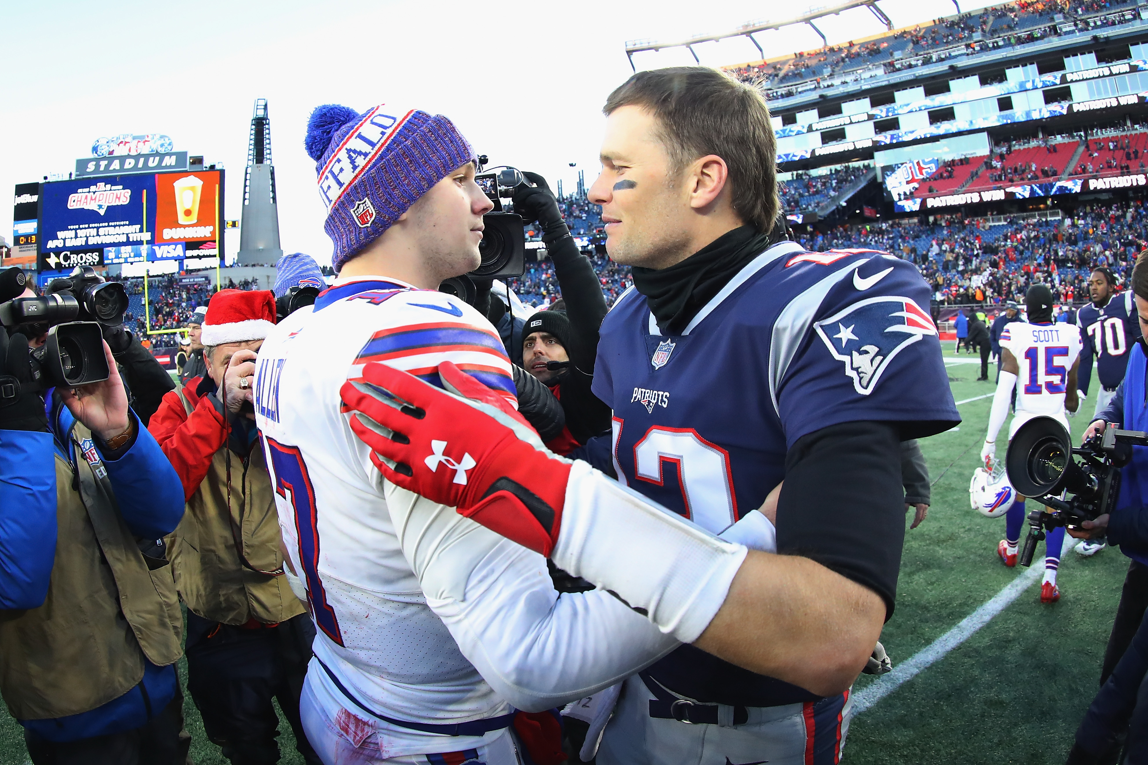 Tom Brady gives Josh Allen risk/reward 