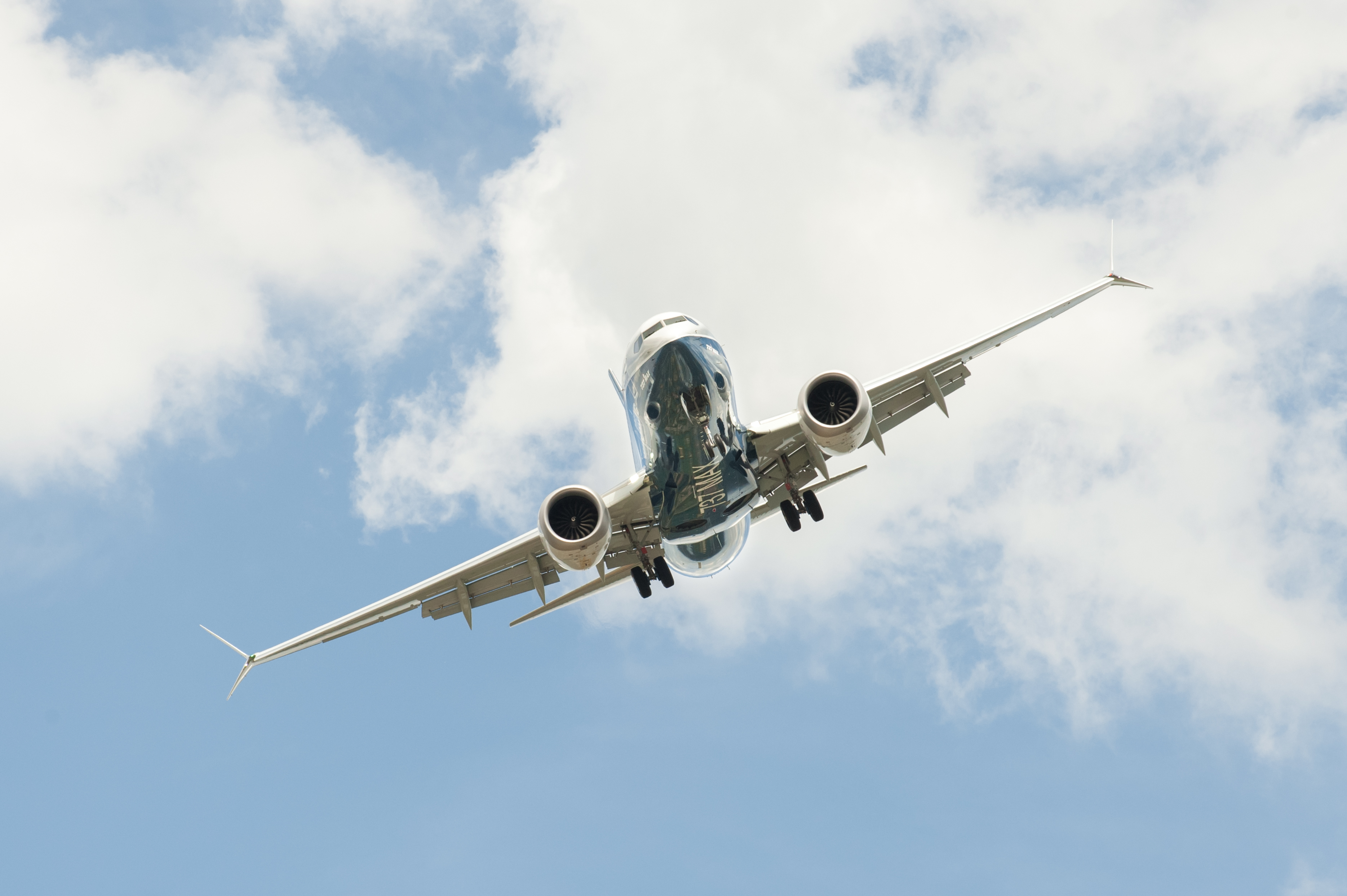 photo of American Airlines conducts first public Boeing 737 Max test flight after ban image