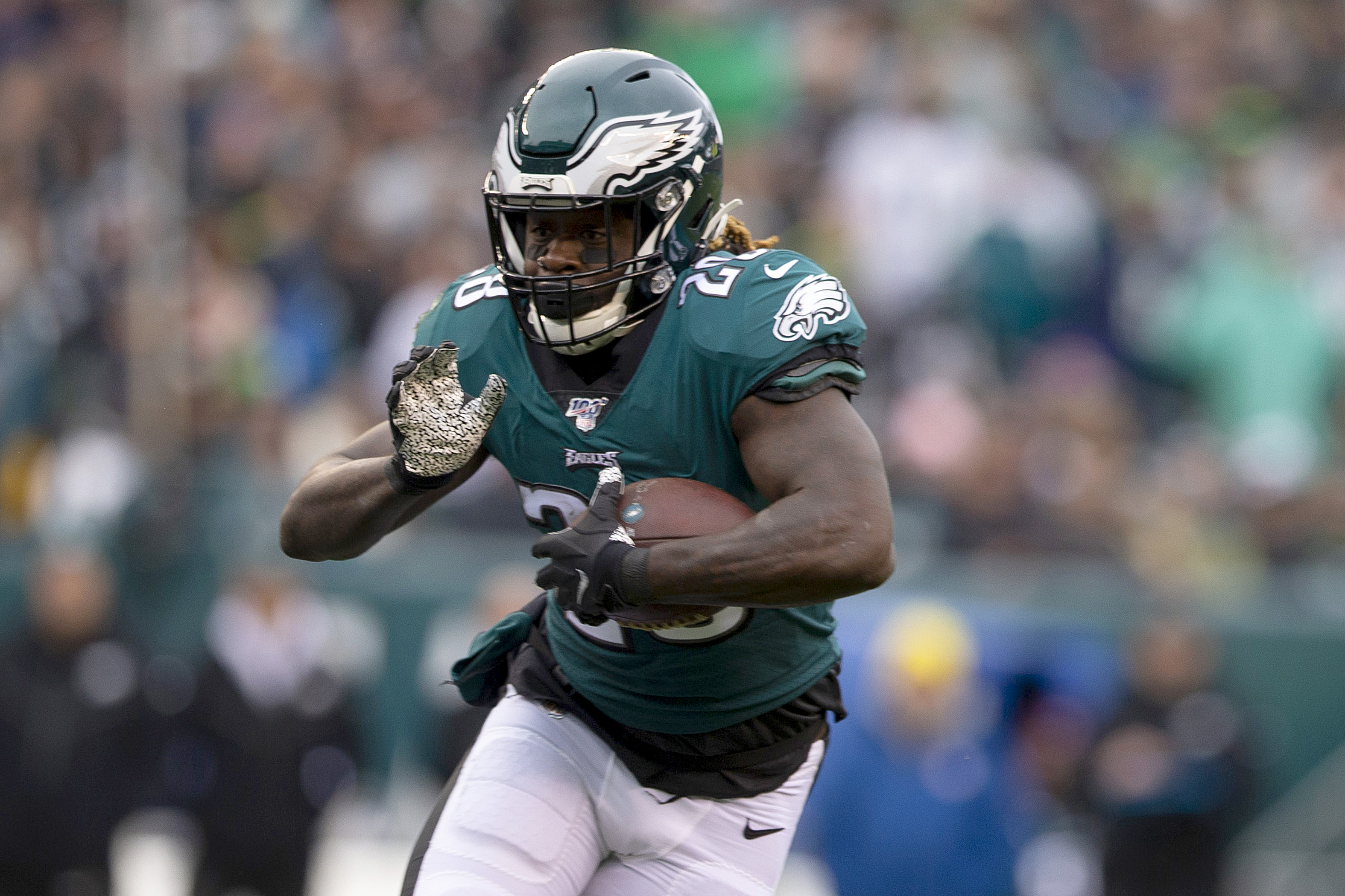 Eagles release Jay Ajayi after briefly 