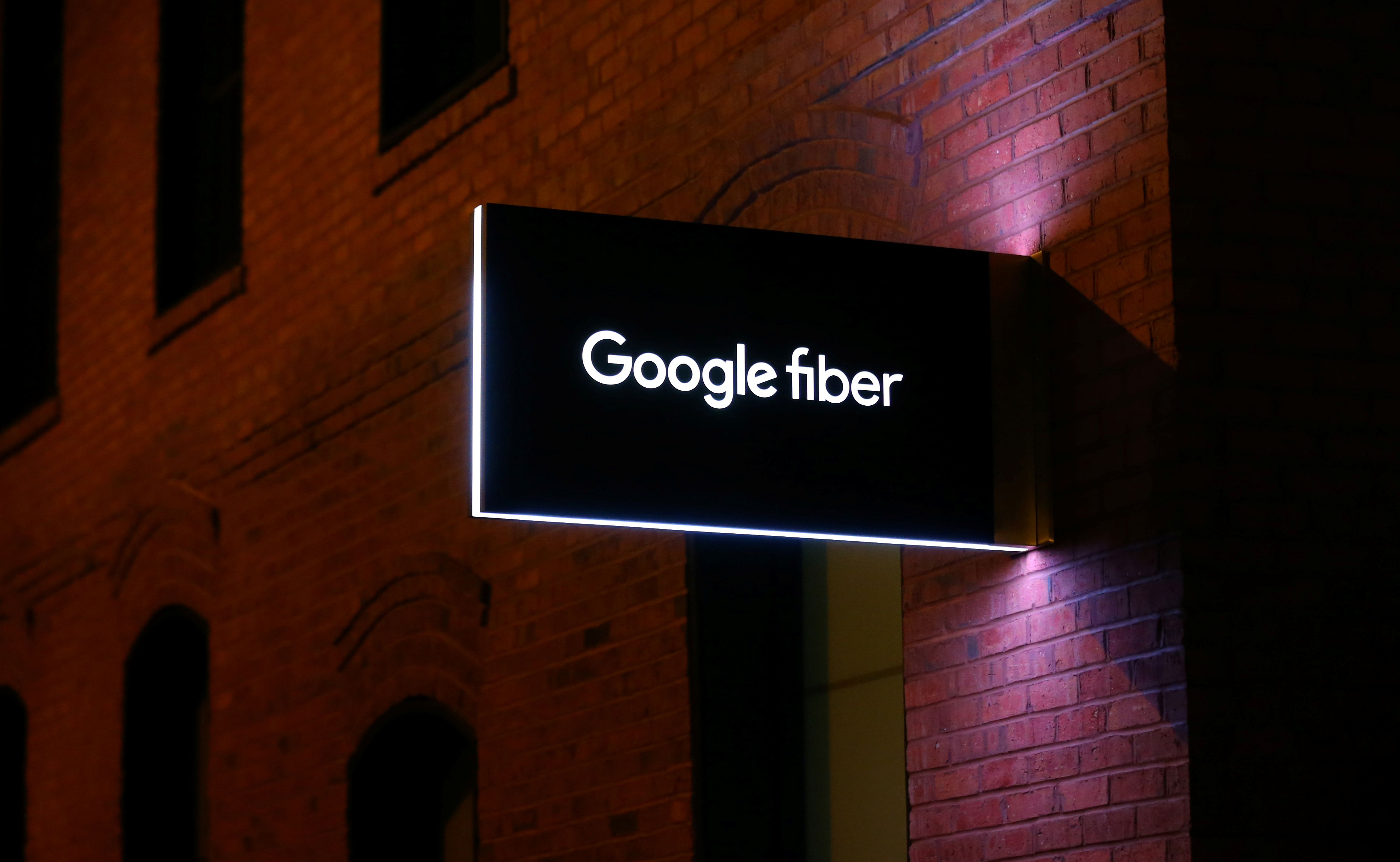 Google Fiber workers in Kansas City make a bid to unionize