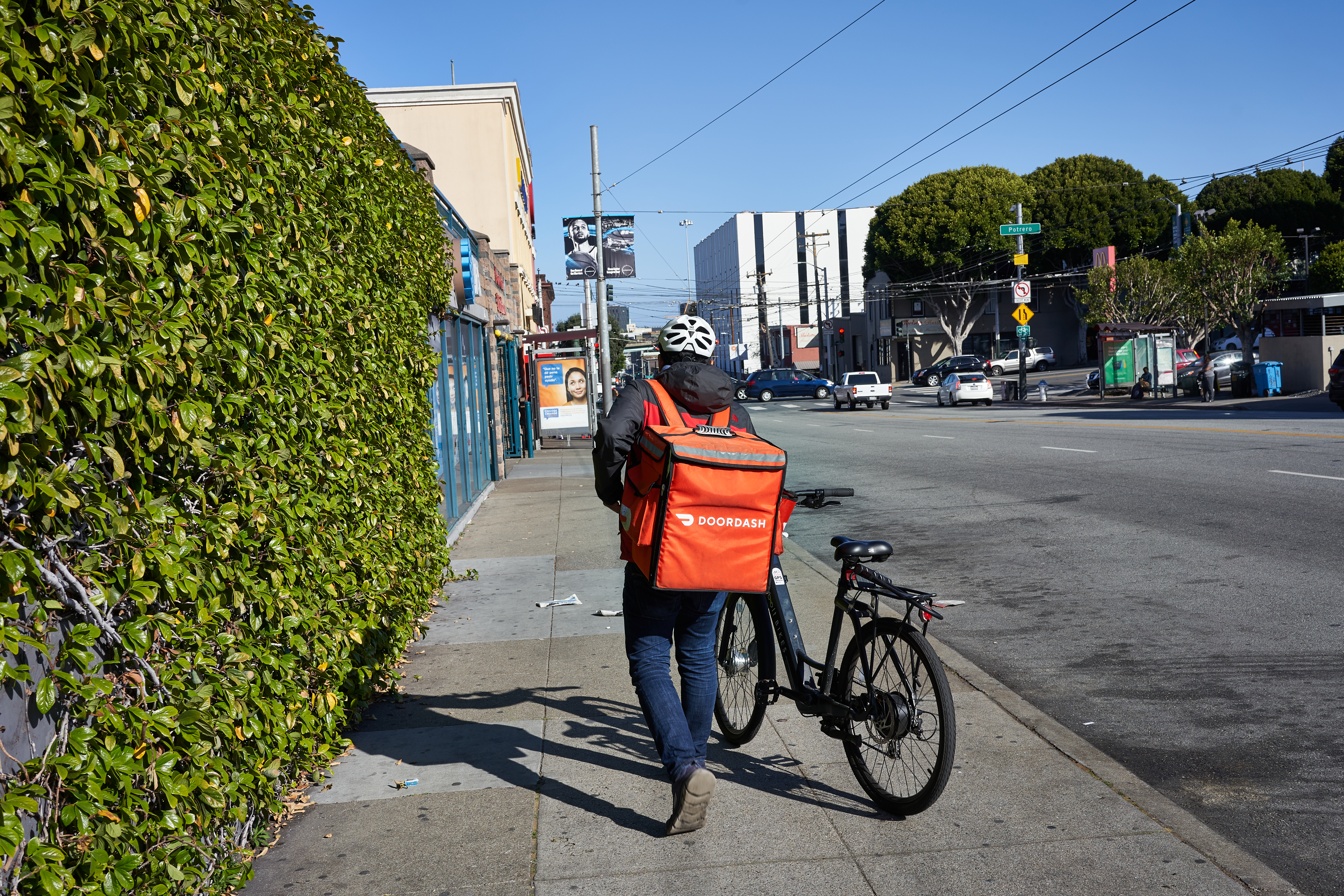 photo of DoorDash lets restaurants add their own delivery drivers to its service image